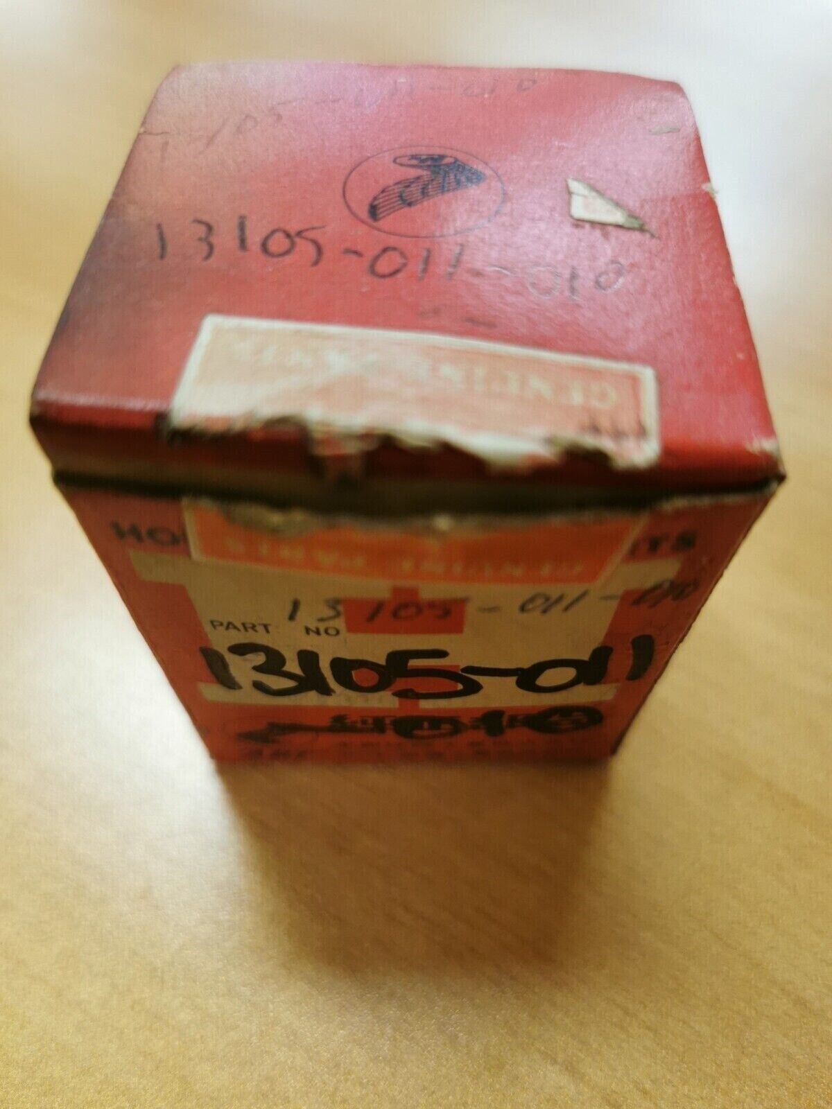 NOS HONDA  CA110  PISTON 1.00  13105-011-010  H22