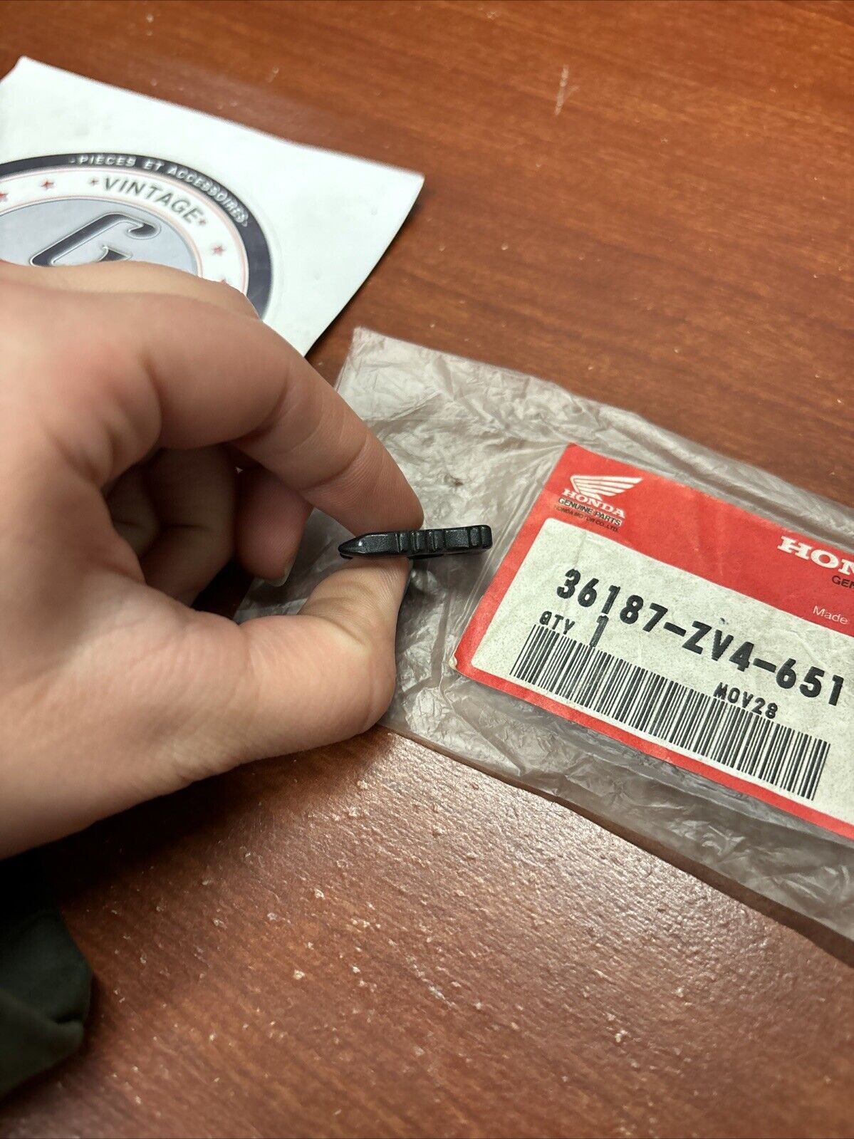 NOS Honda BF75 BF90 BF115 BF130 EMERGENCY LOCK CLIP 36187-ZV4-651 SUB H183