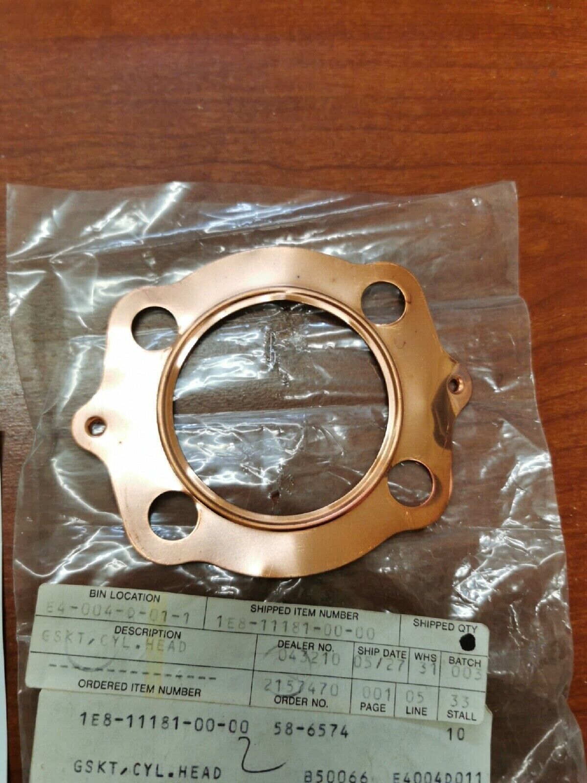 NOS Yamaha RD200 DX CYLINDER HEAD GASKET 1E8-11181-00-00 Y77