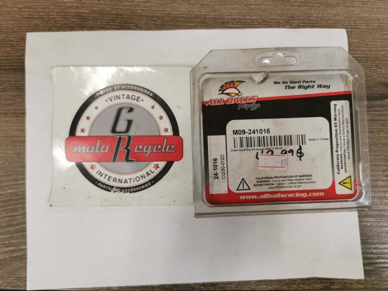 NOS ALL BALLS Suzuki RM125 CRANK BEARING AND SEAL KIT  24-1016 J52