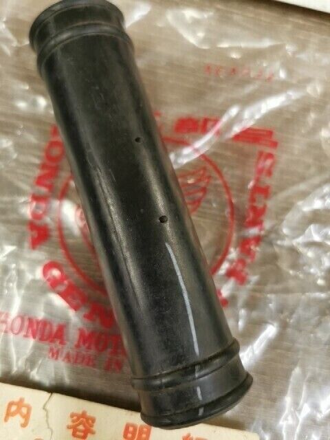 NOS HONDA C110 1962 TUBE PIPE INLET CONNECTING 16261-011-010 H95