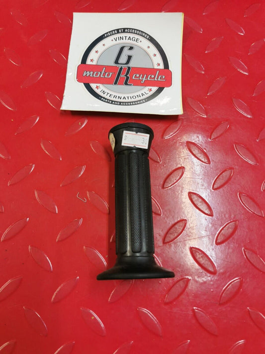 NOS YAMAHA XV920 XJ750 XJ1100 1981 1982 1983 GRIP 5G2-26241-10-00 Y30