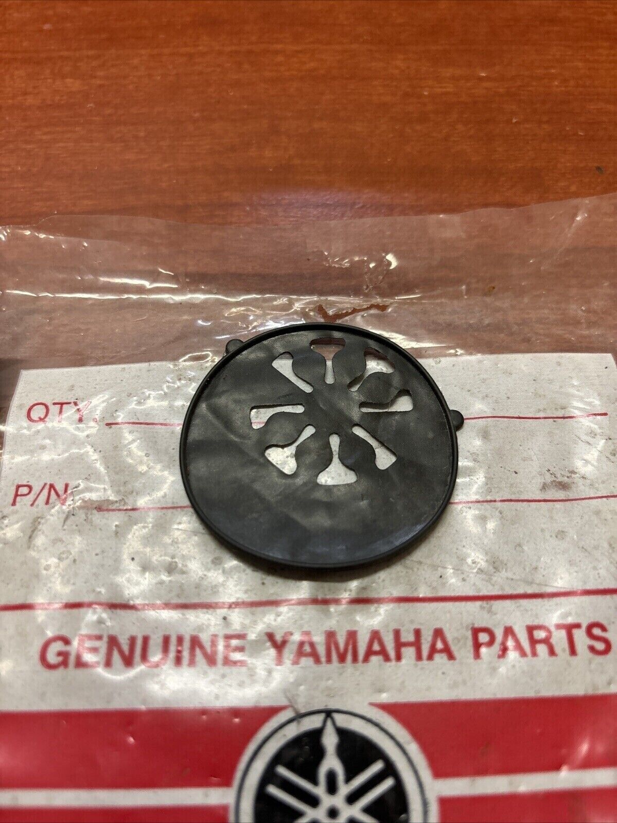 NOS Yamaha ET250 EW433 CHECK VALVE 806-14552-00-00 SUB 806-14552-01-00 Y178