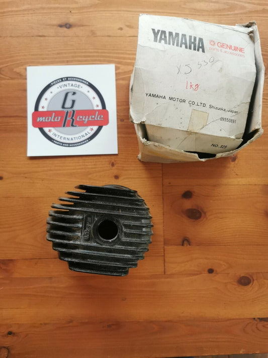 NOS Yamaha YX600 COVER, OIL ELEMENT 4V8-13447-00 Y8