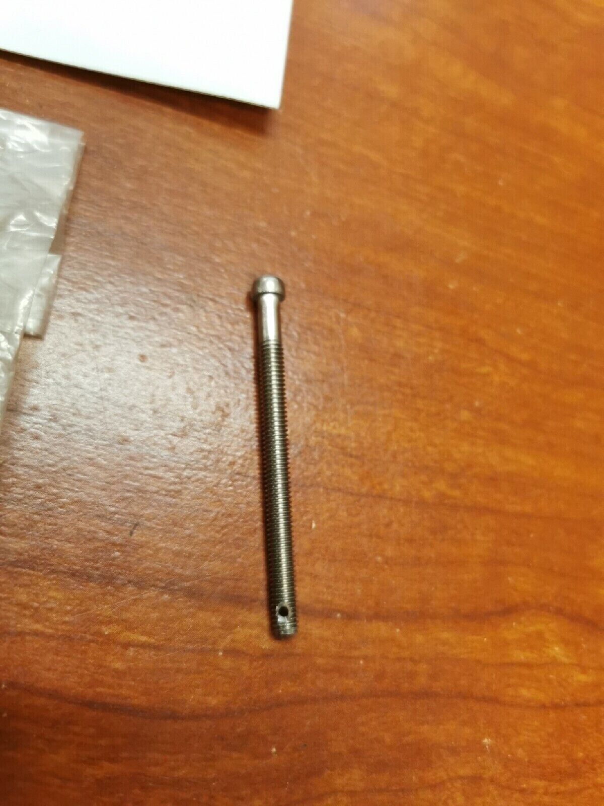 NOS Yamaha HEAD & TAIL LAMP RIM ADJUSTING SCREW 198-84331-60-00 Y70