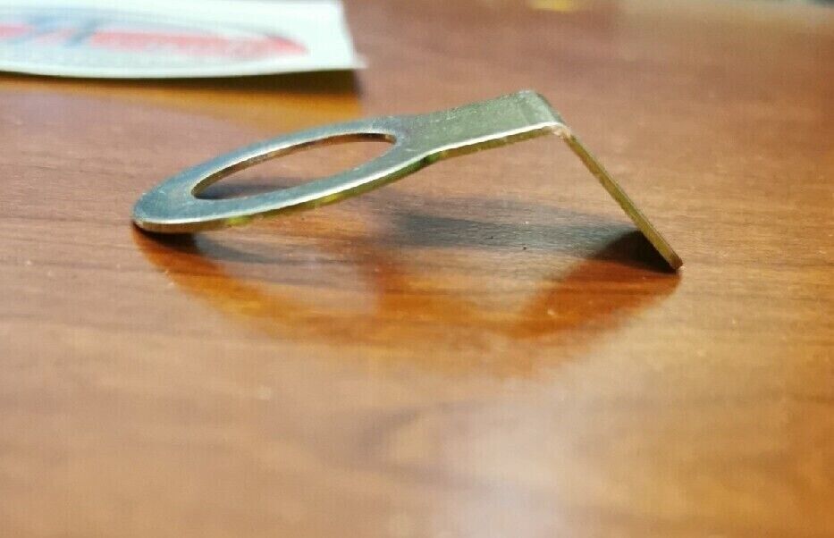 NOS Yamaha EX570 GUIDE PLATE 84M-47467-00-00 SUB. 87M-47467-00-00 Y70