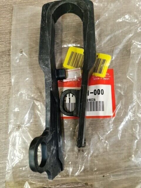 NOS HONDA CRF100F  2004 - 2006 XR100R XR80R SLIDER CHAIN 52175-GN1-000 H102