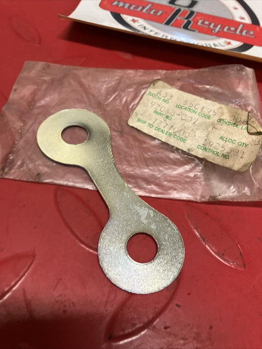 NOS KAWASAKI REAR WHEEL LOCK WASHER 92088-007 K17