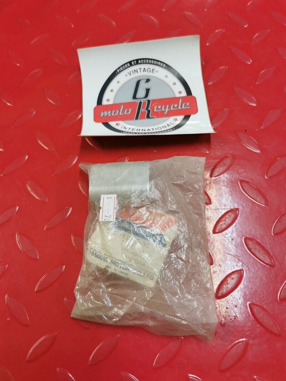 NOS Yamaha RD50 FS50 FS1DX COLLAR FLASHER 1 353-83316-30-00 Y25