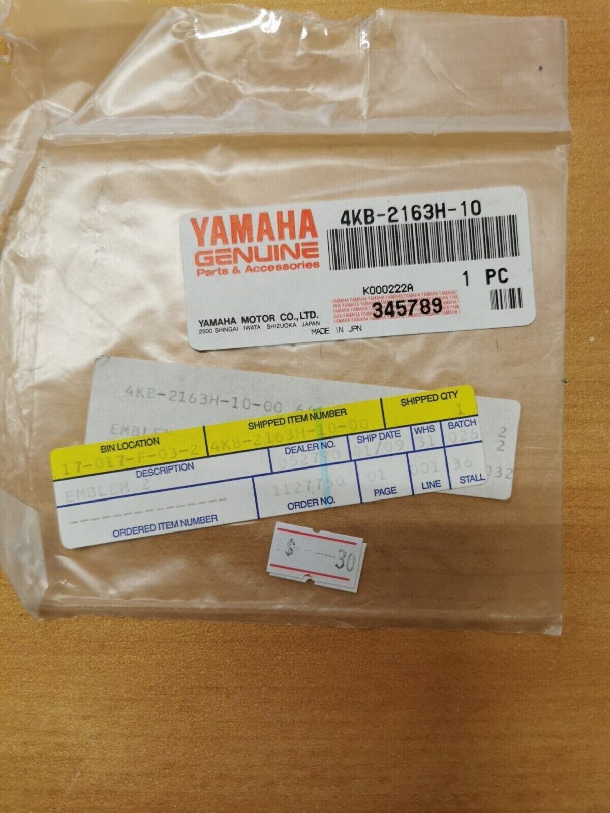 NOS YAMAHA YFM350 2000 - 2002  EMBLEM 2   4KB-2163H-00-00 Y49