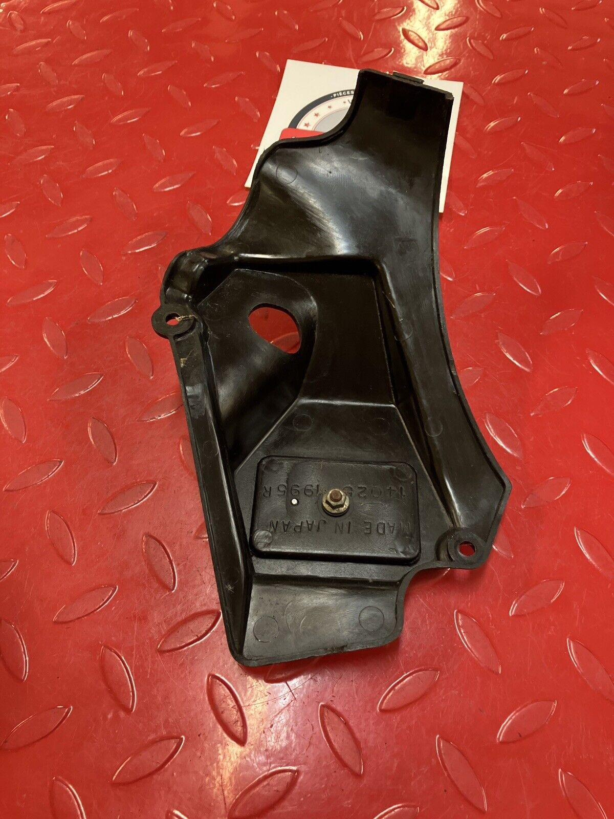 Kawasaki VN750 1986 Vulcan 750 right fuel tank cover panel fairing
