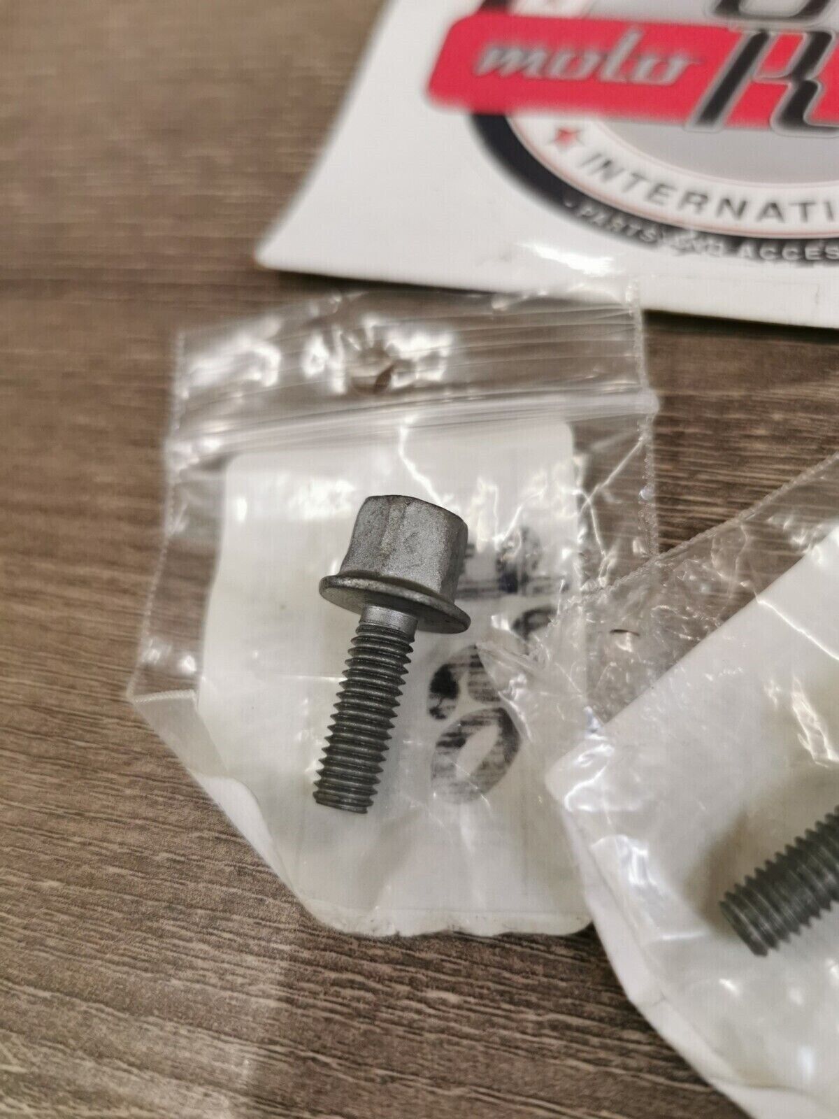 NOS BWS ZUMA EXHAUST BOLT SCREW 6MM QTY2  J32