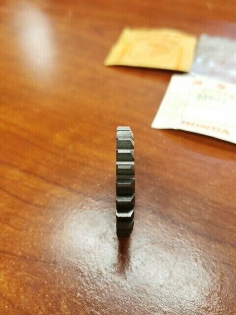NOS Honda 1973 - 1976 XR75 MAINSHAFT TOP GEAR 24T 23501-116-010 H80