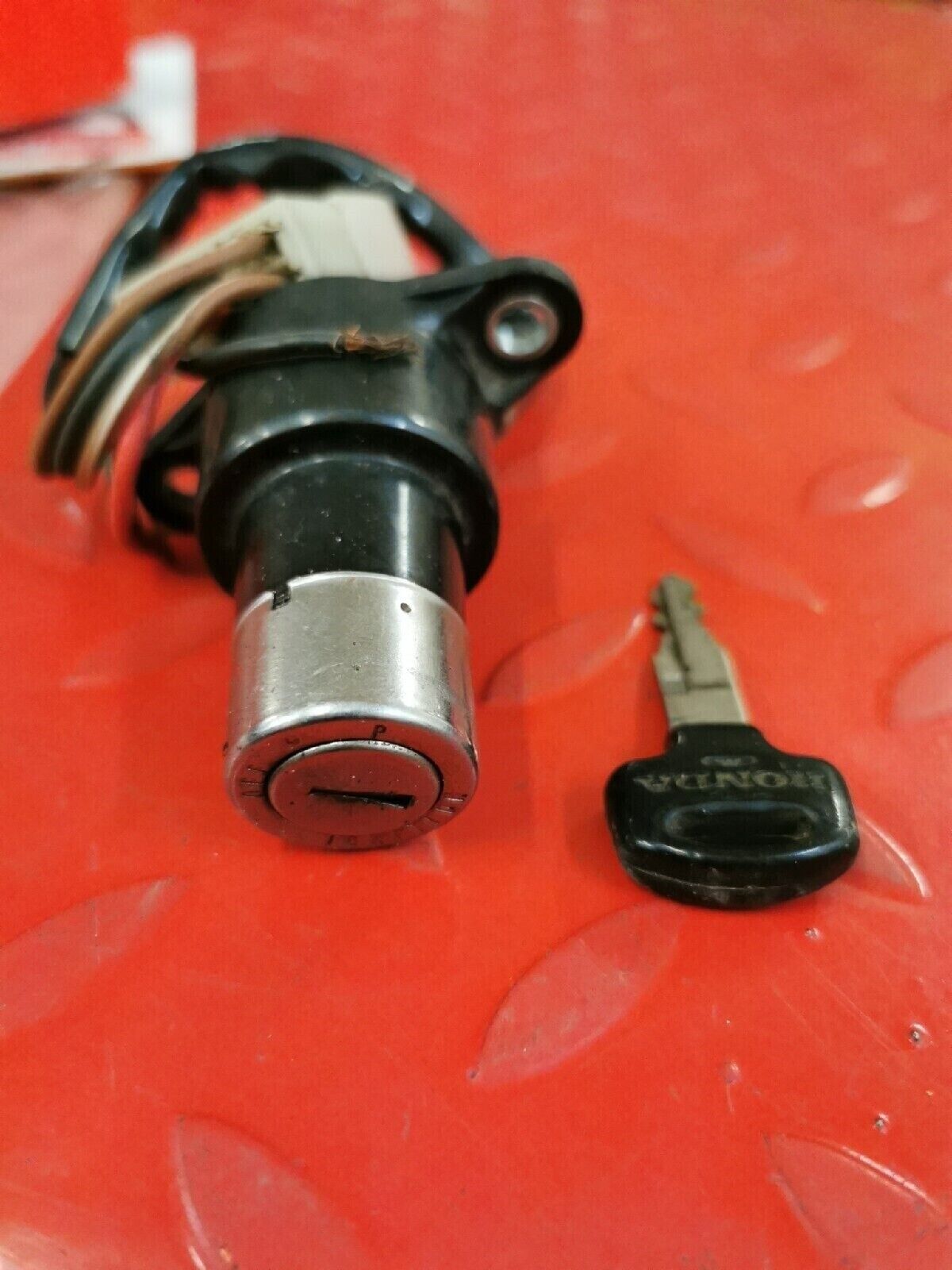 NOS HONDA CM450C CM400A CM450C  SWITCH ASSY  COMBINATION 35100-413-007 H39