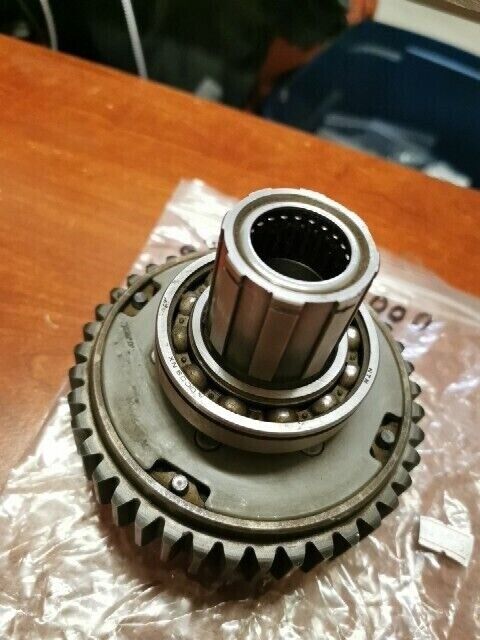 Honda GL1000 PRIMARY DRIVEN SPROCKET, NEEDLE BEARING & 23110-371-000 H84