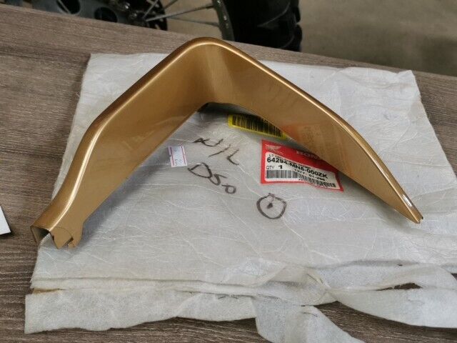 NOS HONDA GL1500SE GOLDWING 1991 DEFLECTOR YR126M 64294-MN5-000ZK H74