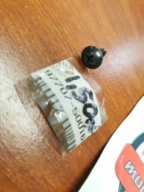 NOS Yamaha EF1000 VX700 VX600 VX500 MM600 TAPPING SCREW 97707-50016-00 Y102