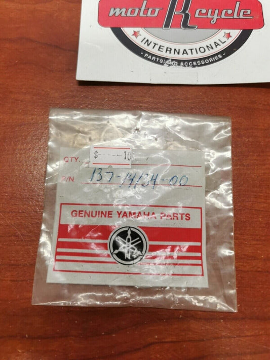 NOS Yamaha AIR ADJUSTING SPRING 137-14134-00-00 Y68