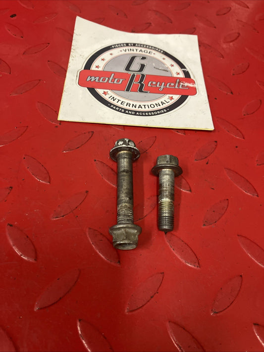 Honda CR250R 1991 Rear shock absorber upper and lower bolt