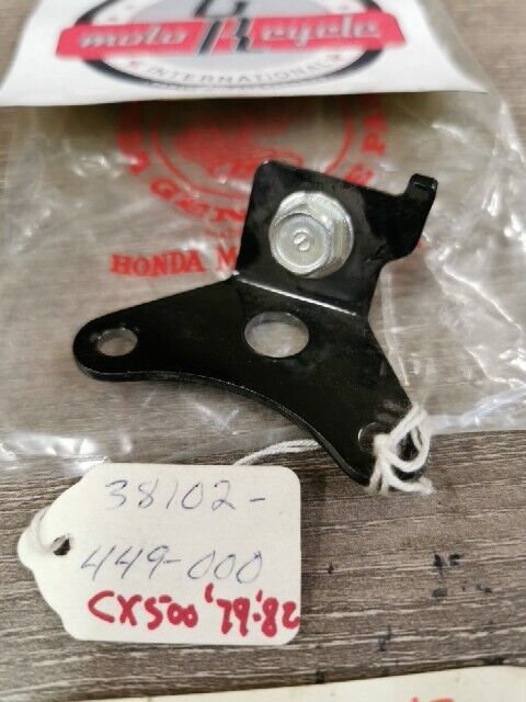 NEW NOS HONDA CX500 1982 STAY HORN 38102-449-000 H81