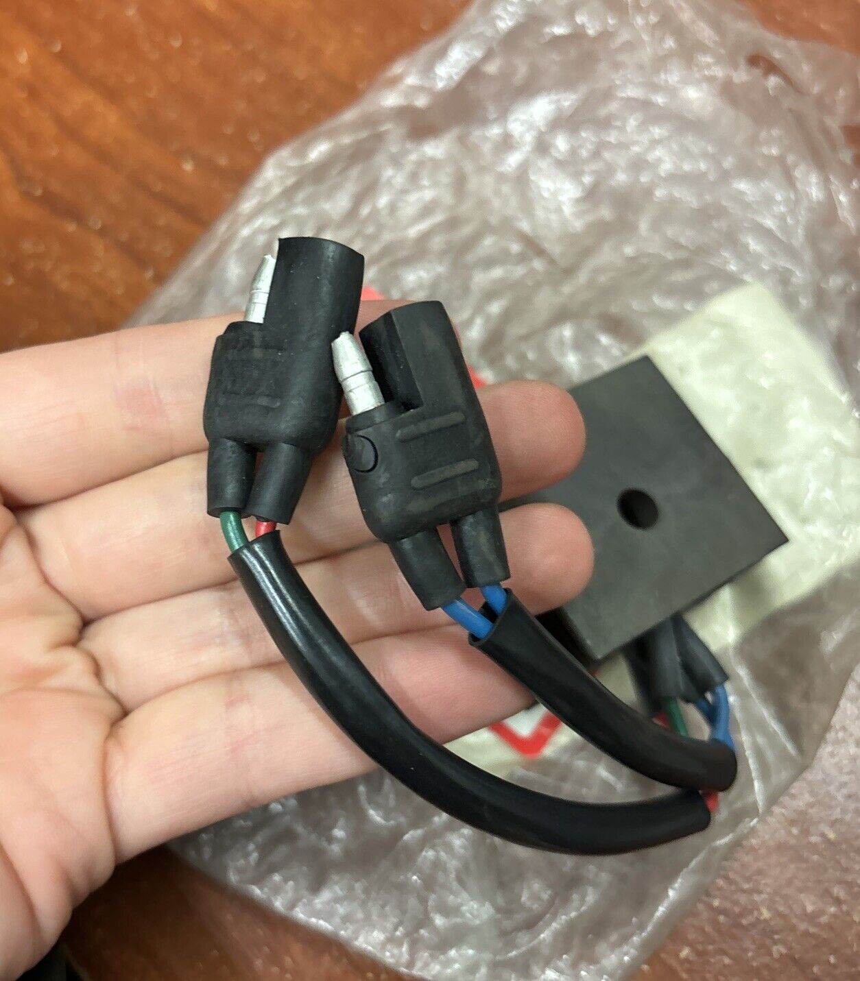 NOS Honda BF100 BF75 RECTIFIER 31700-881-000 H177