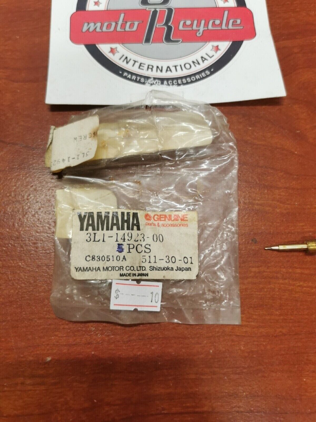 NOS Yamaha XS1100 PILOT SCREW 3L1-14923-00-00 SUB. 11J-14105-00-00 Y69