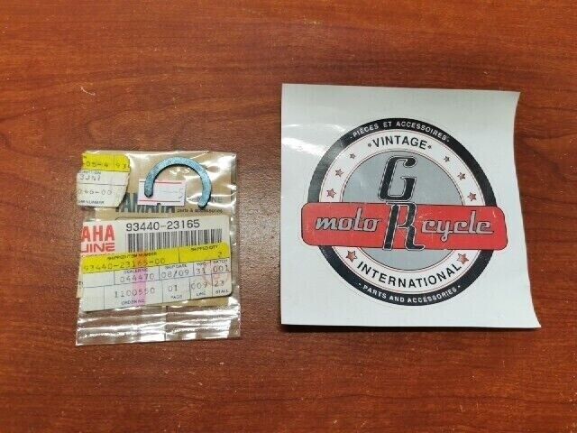 NOS Yamaha YFM350 YFM400 YFM450 CIRCLIP 93440-23165-00 Y102
