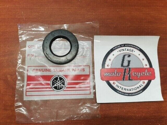 NOS Yamaha RD250 RD350 TZ250 TZ350 OIL SEAL (35X62X6) 93102-35054-00 Y136