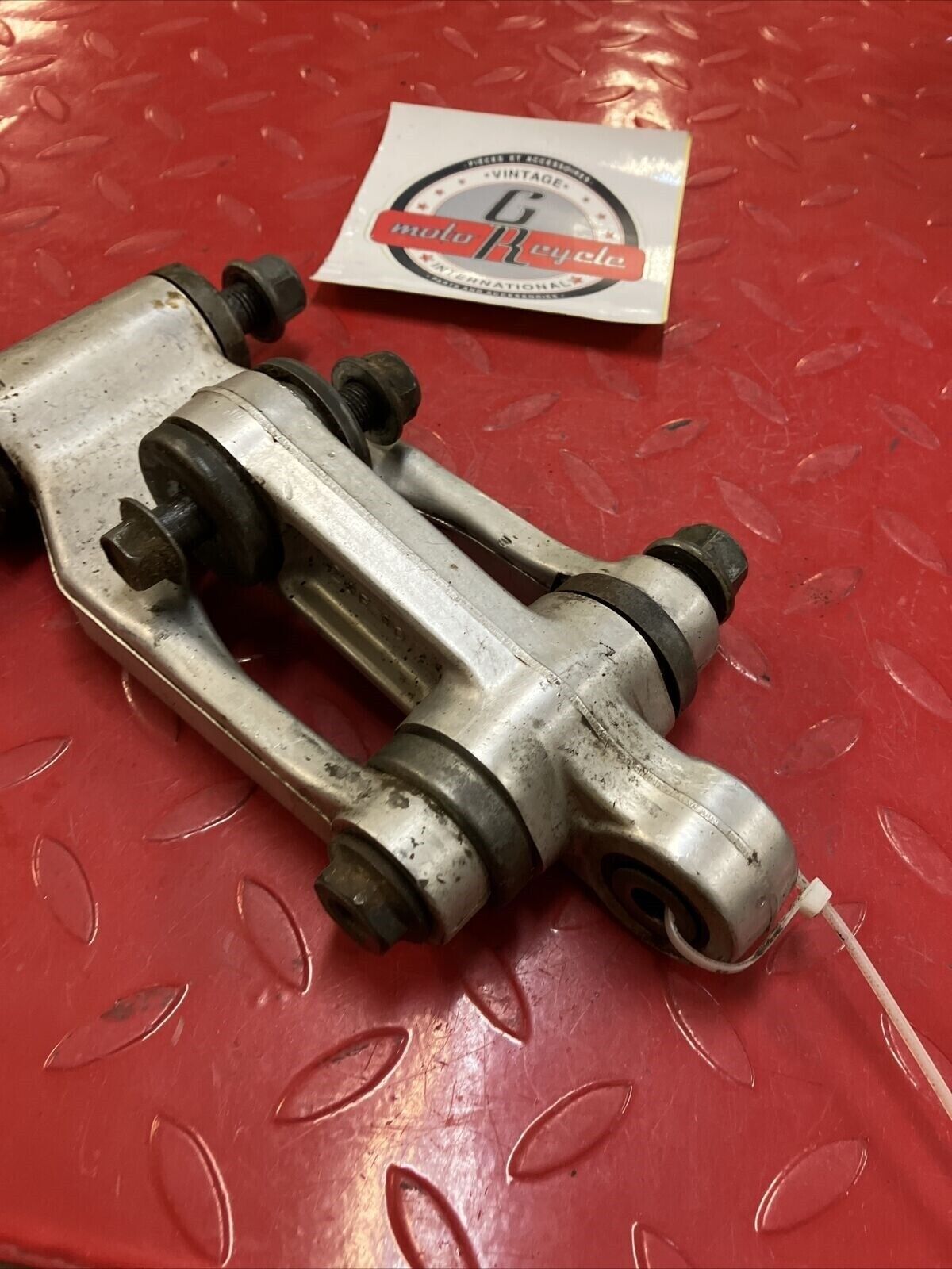 Suzuki RM125 1993 rear cushion arm rod lever linkage dogbone 62600-28850