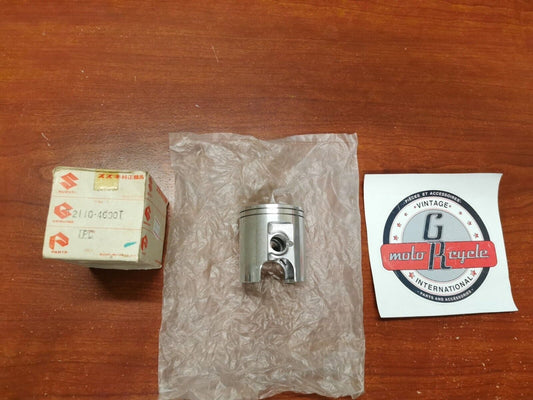 NOS SUZUKI 1977 - 1979 RM80 PISTON STD 12110-46001 S31