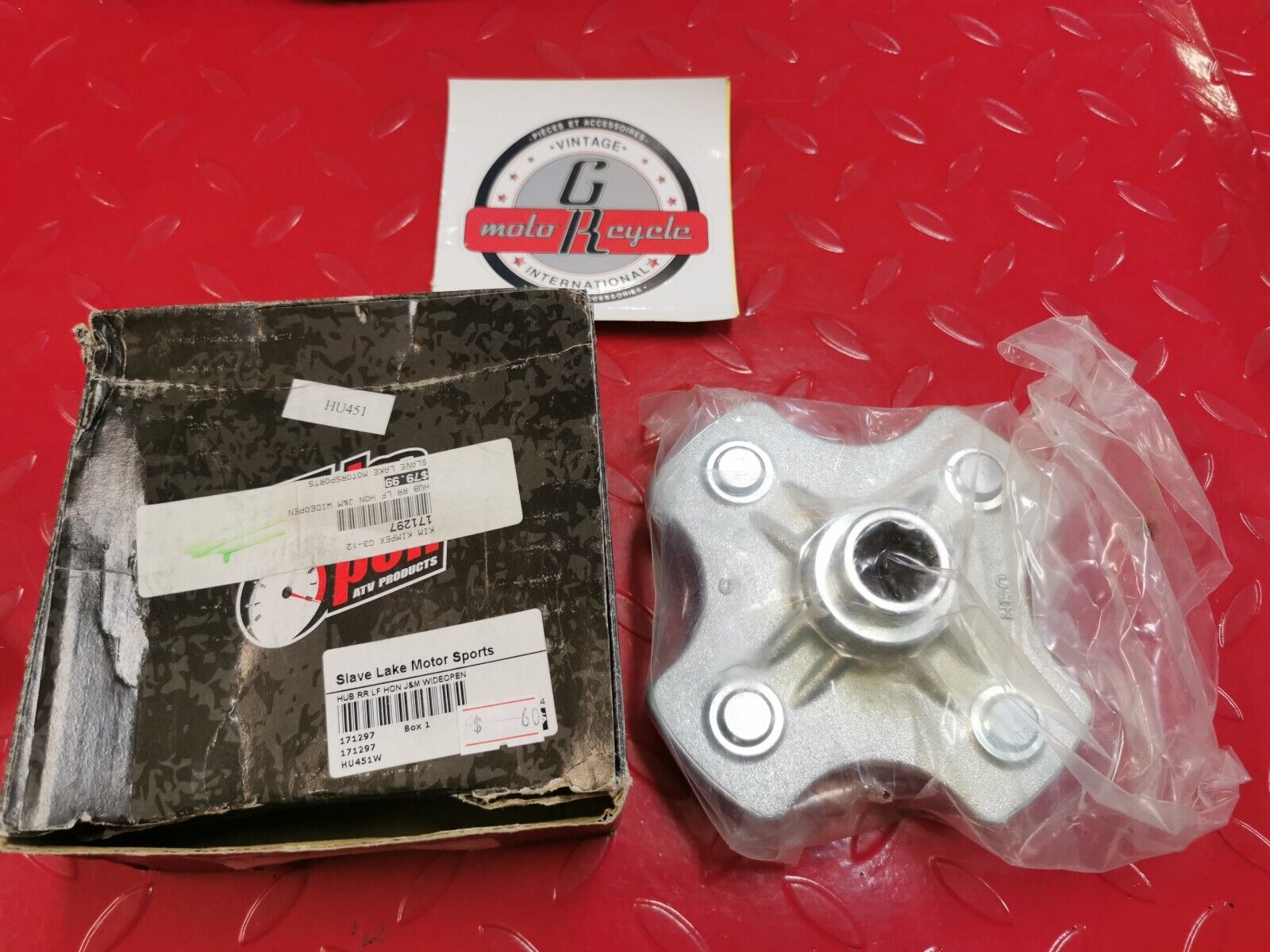 NOS KIMPEX Rear Axle Wheel Hub Left Driver Side 171297 HU451W J3