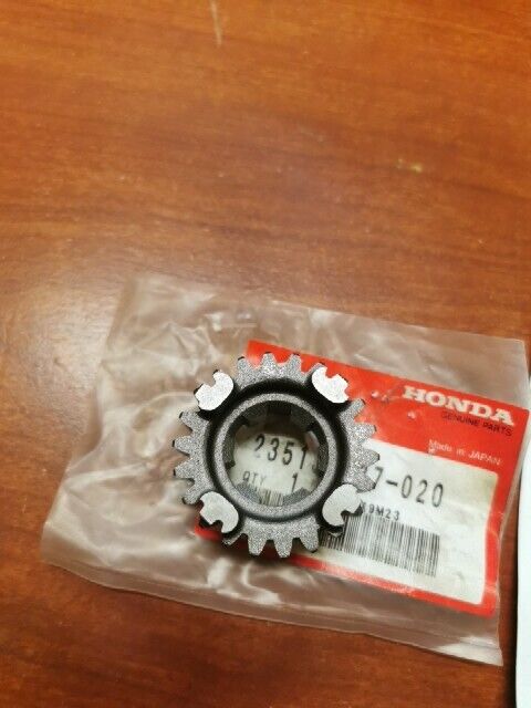NOS Honda XL125 R S COUNTERSHAFT TOP GEAR (22T) 23513-437-020 H80