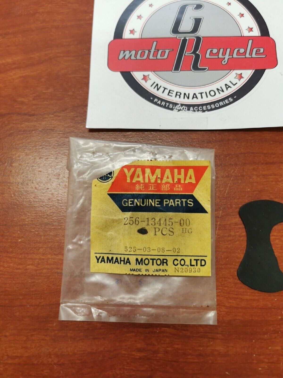 NOS Yamaha XS650 TX650 XS1 XS2 ELEMENT GASKET 256-13445-10-00 Y78