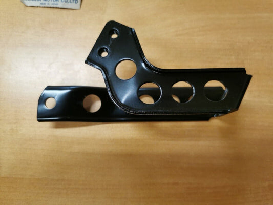 NEW NOS YAMAHA DT175 MX175 DT125 RT80 1980-1995 CHAIN GUARD 2A6-22318-00-00 Y43