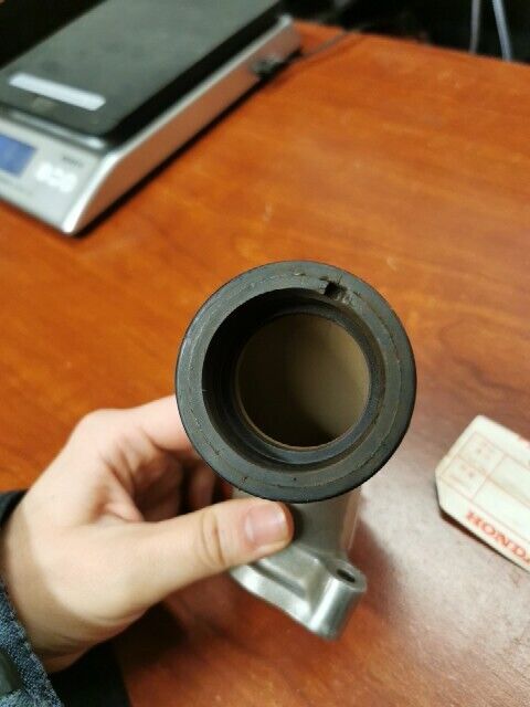 Honda GL1000 K0 - K2 LTD INTAKE MANIFOLD B *RUBBER HARD* 17120-371-000 H84