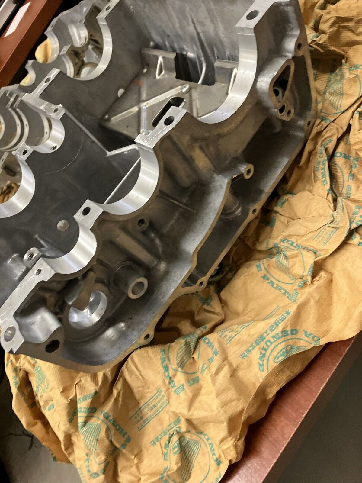 NOS Honda CB450 CL450 UPPER & UNDER CRANKCASE 11100-292-080 11200-292-080 H153