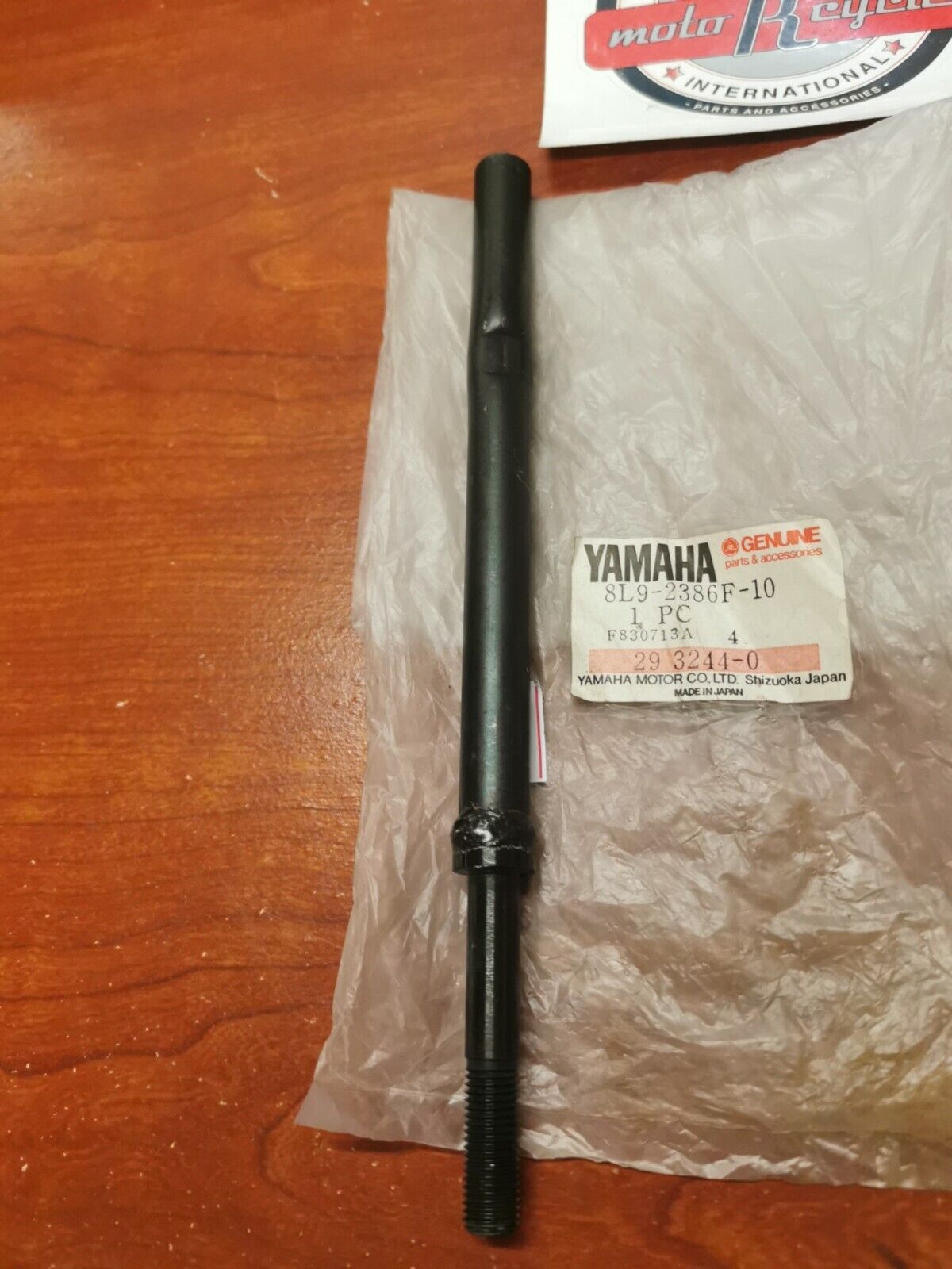 NOS Yamaha SR540 VMX540 STABILIZER FRONT LINK 8L9-2386F-10-00 Y87