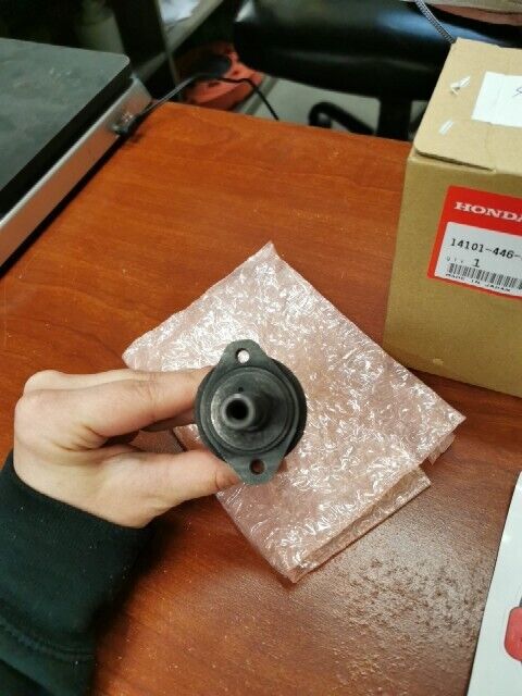 NEW NOS Honda XR185 XR200 XR200R CAMSHAFT 14101-446-000 H107