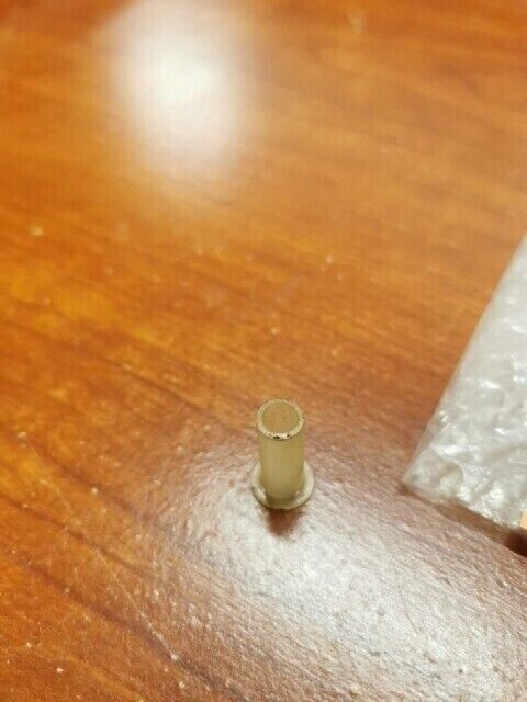 NOS Honda GL1000/K3 TOP HINGE BUSH 50424-431-670 H68