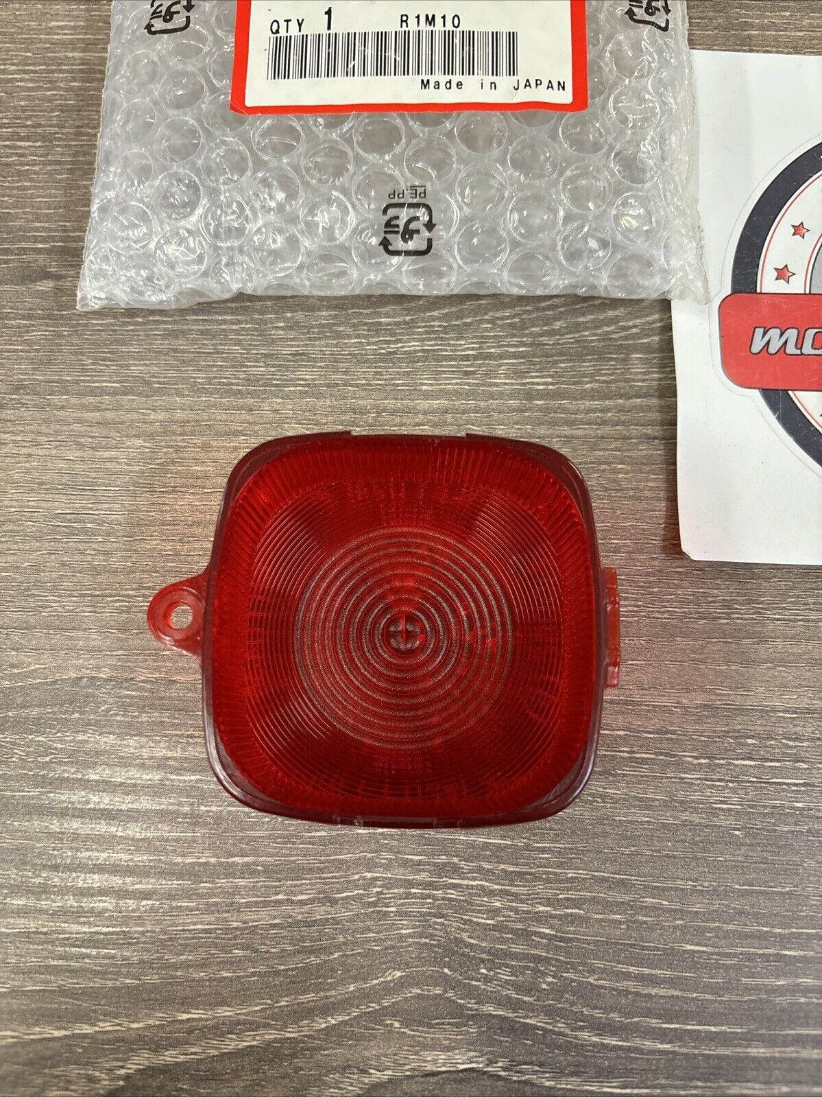 NOS Honda TRX200 TRX250 TRX300 TRX450 STOP LIGHT LENS 33812-HF1-830 H116