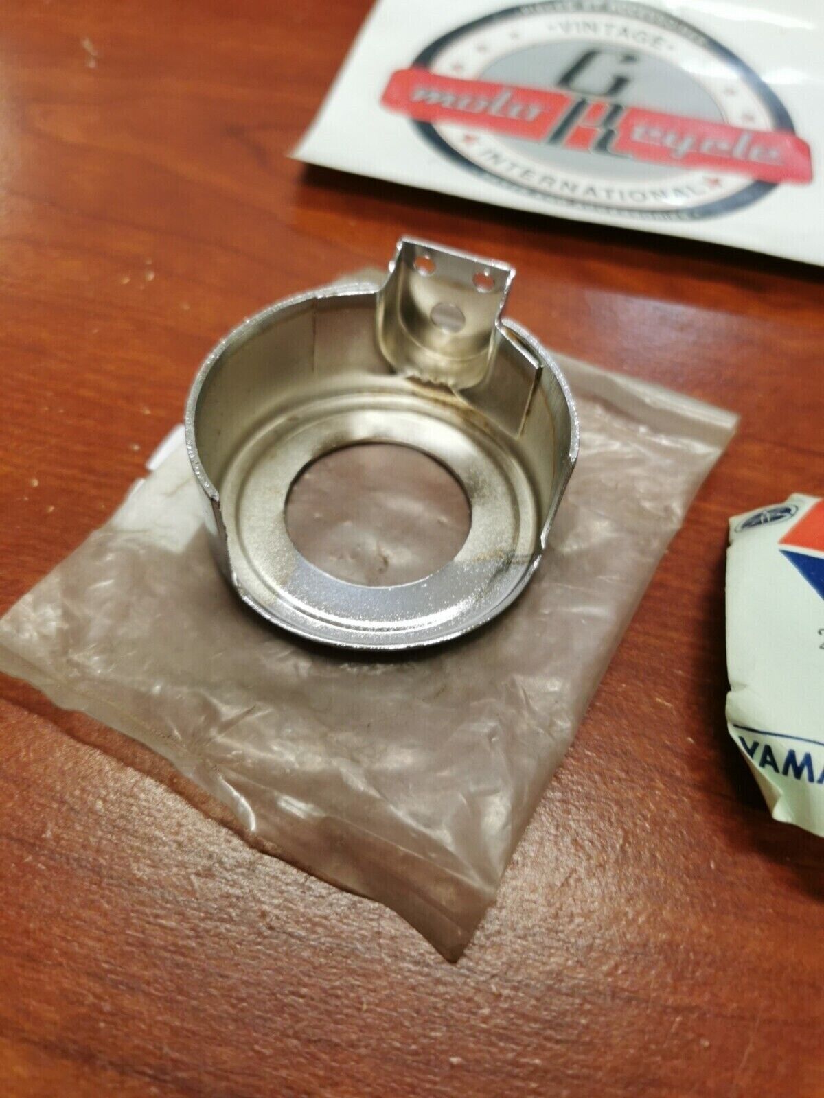 NOS Yamaha LS2 HS1 OUTER COVER 1 287-23122-60-00 Y86