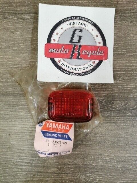 NOS Yamaha IT175 1977 - 1979 IT200 IT400 LENS TAIL LAMP 434-84521-69-00 Y130