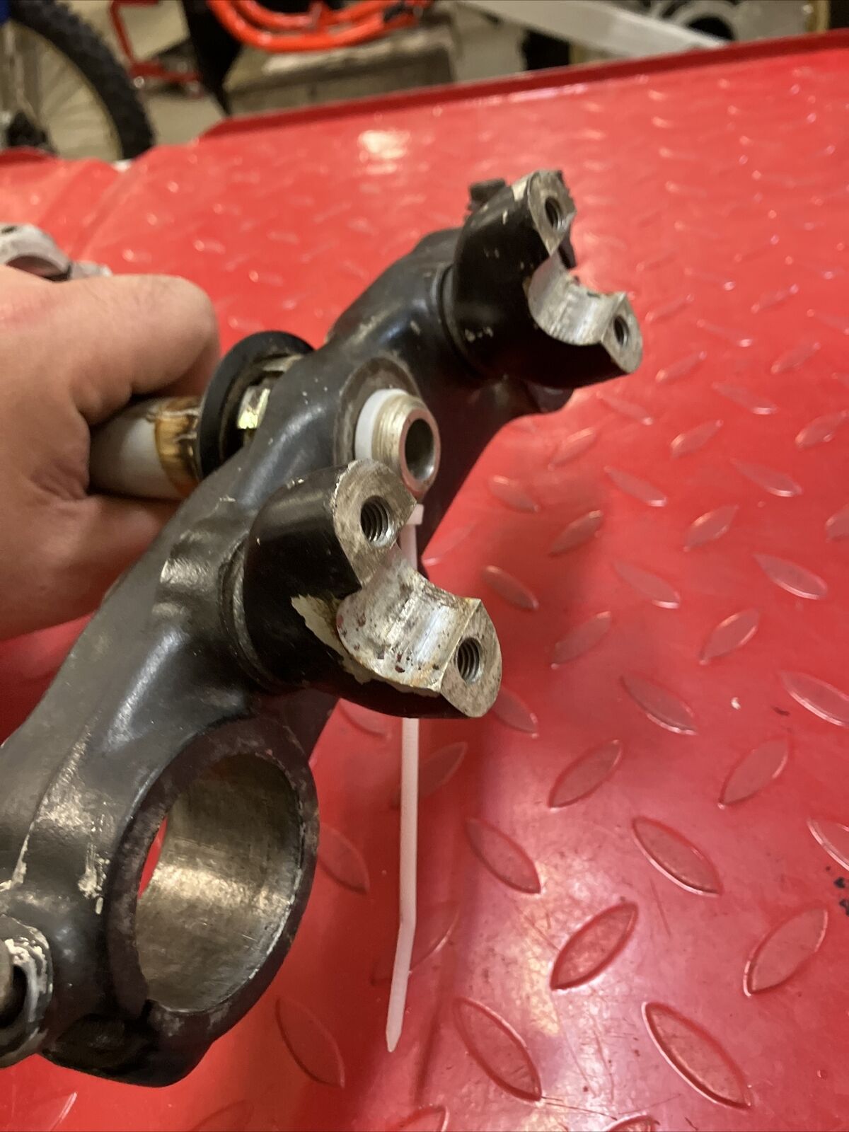 Honda CR250R 1984 steering stem top bridge triple clamp bridge CR125R CR500R