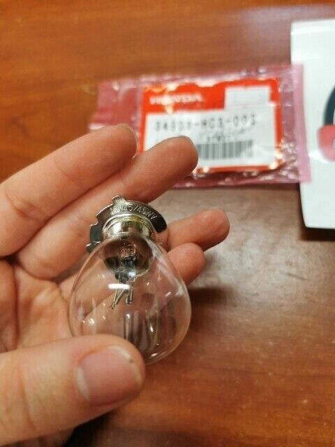 NEW NOS Honda TRX200 TRX250 ATC110 ATC125 HEAD LIGHT BULB 34901-HC3-003 H104