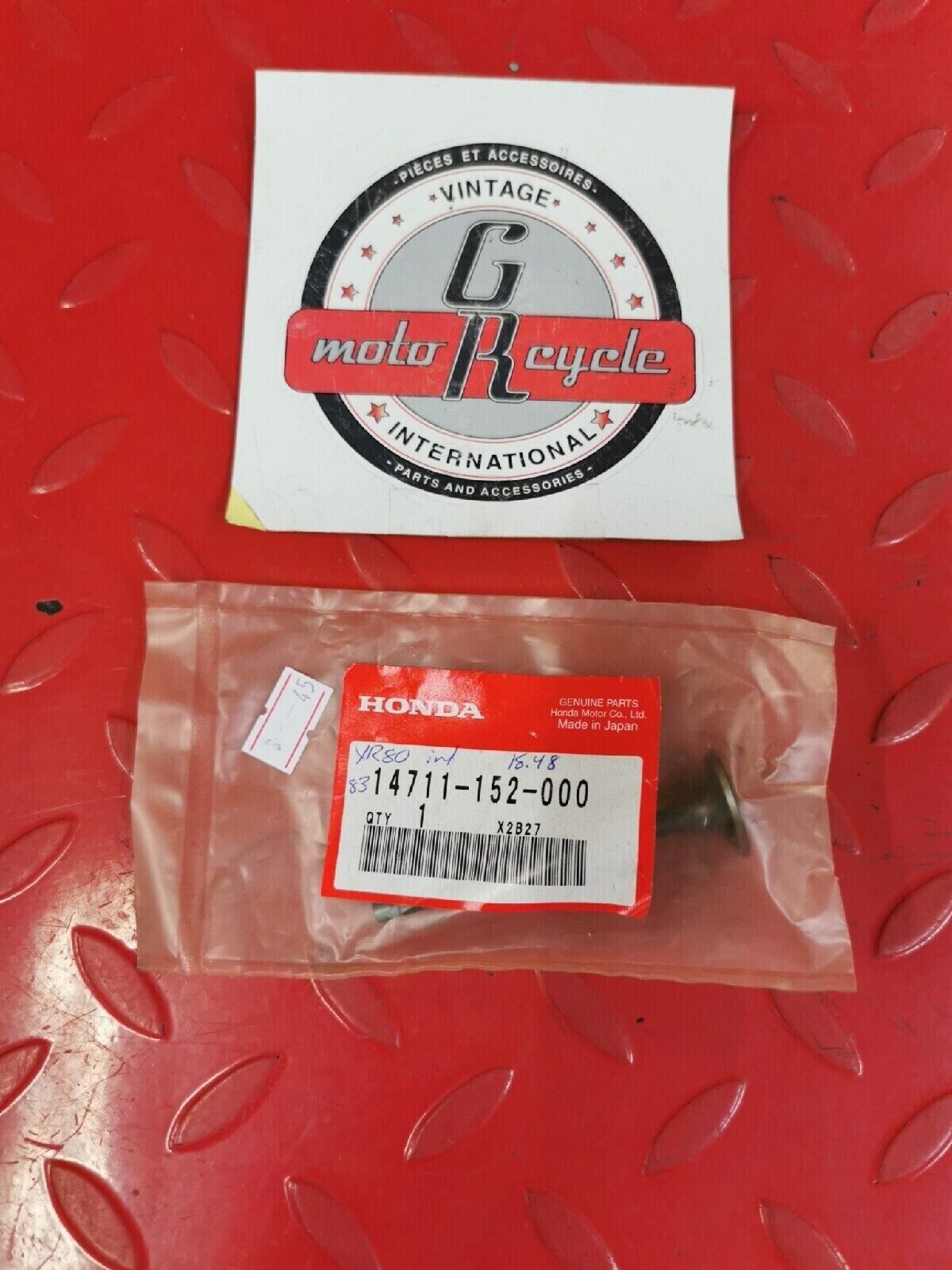 NEW NOS HONDA XR80 XR100 XL100S XL80S CRF80F  INTAKE VALVE 14711-152-000 H38