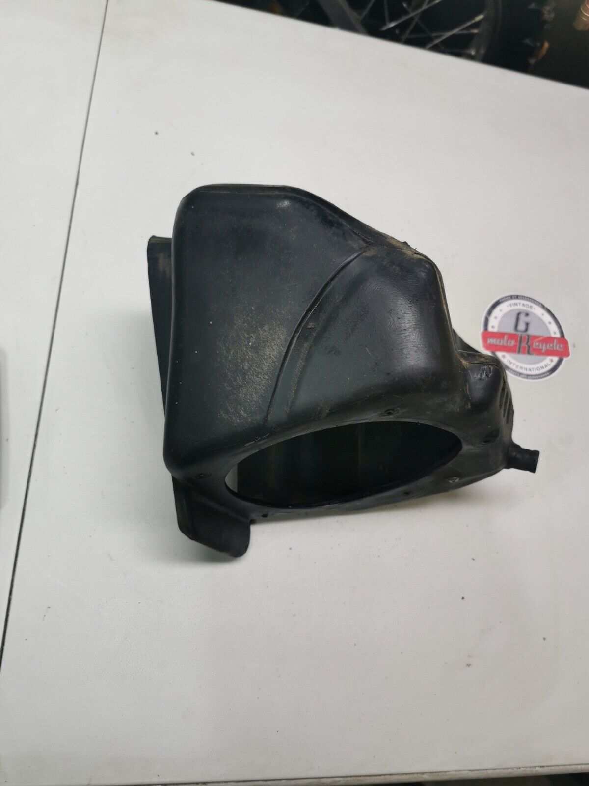 Suzuki RM125 1991 airbox air box cleaner filter case housing 1990