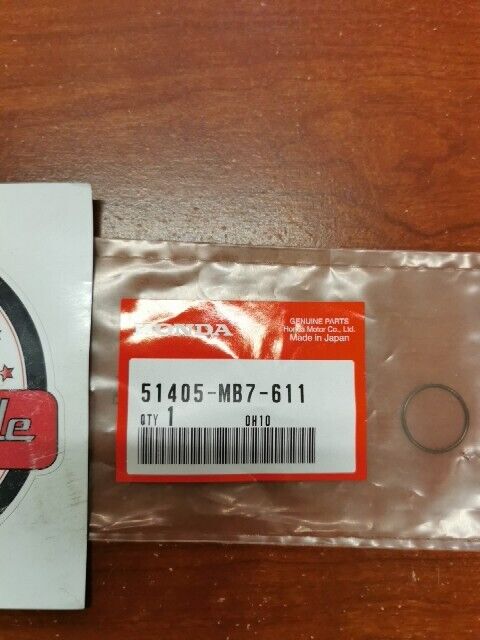 NOS Honda CBR1000 GL1200 GL1500 STOPPER RING 51405-MB7-611 H152