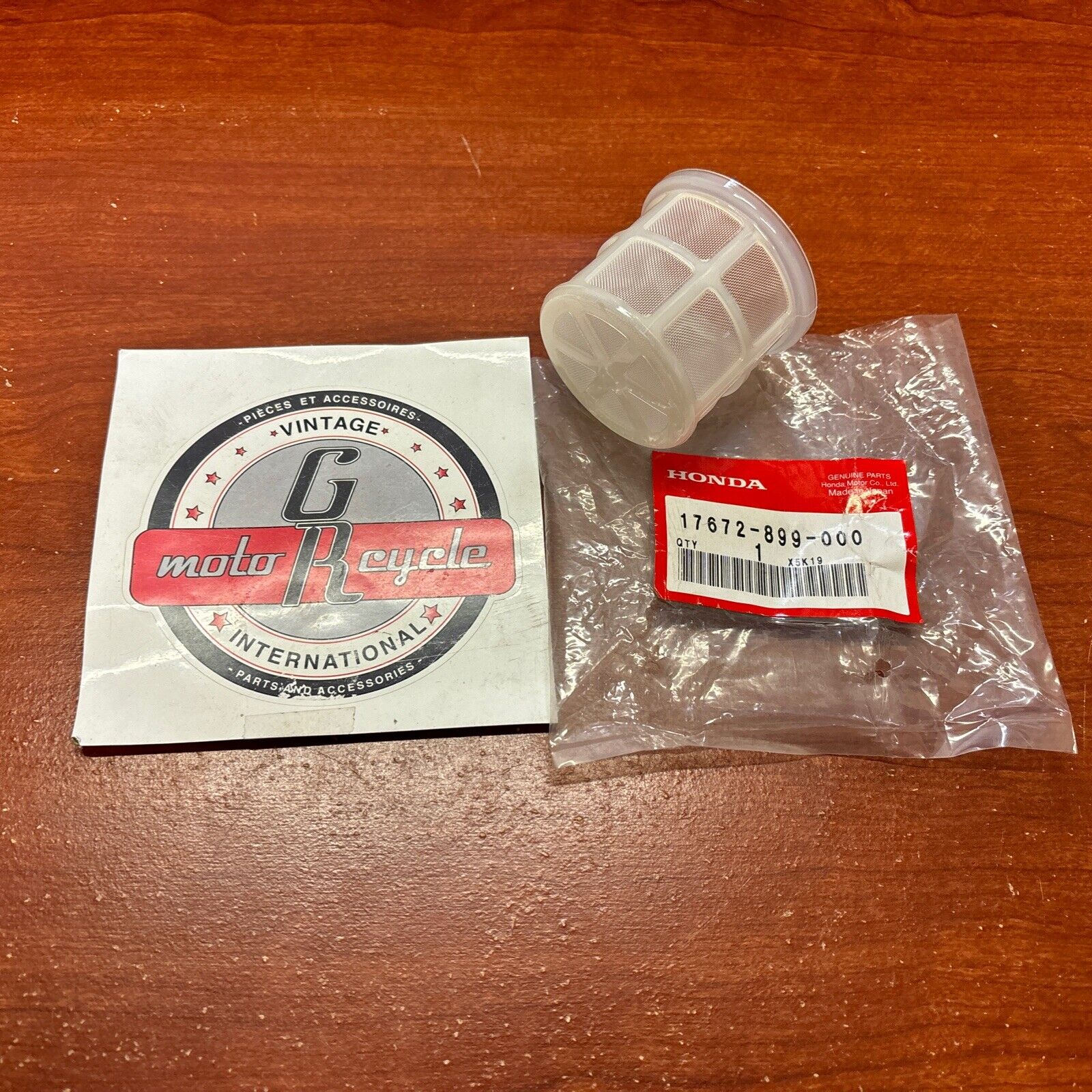 NOS Honda GX390 GX620 FUEL FILTER 17672-899-000 H164