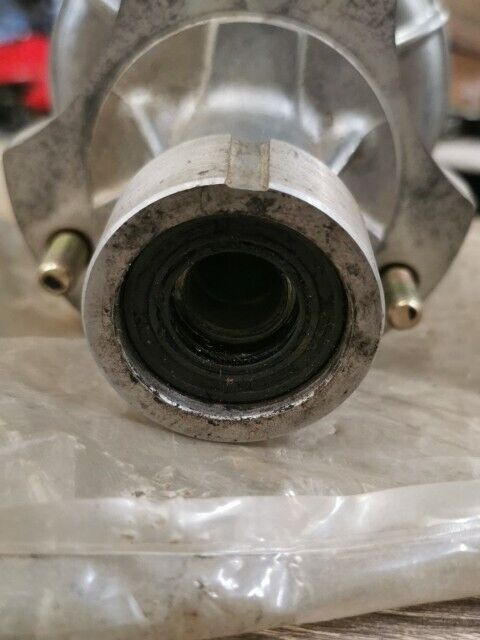 NOS YAMAHA YTM200K YTM200 YTM225 YTM FRONT HUB KIT 29U-W0009-00-00 Y152