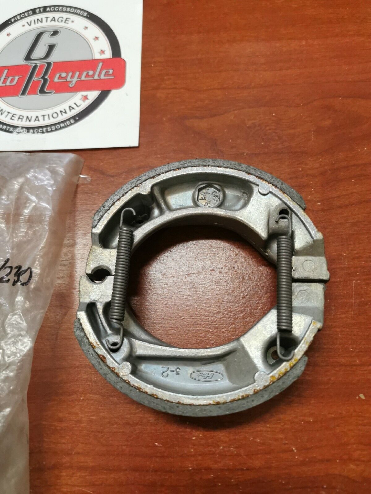 NOS Honda XR200 CRF150 CRF230 CT70 BRAKE SHOE SET 06430-GBJ-J10 H35